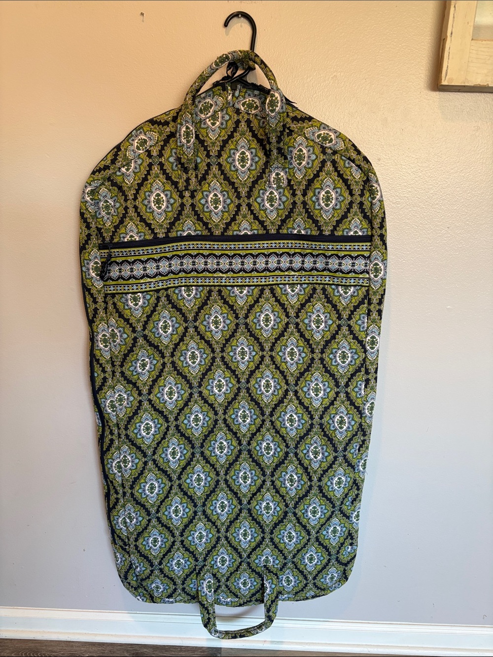 Vera Bradley Cambridge pattern Navy and Lime Floral Quilted Garment Bag